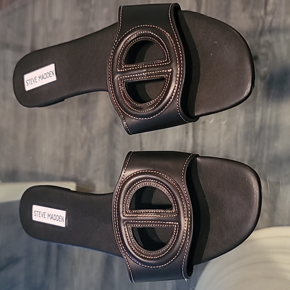 Steve Madden Black Slide Sandals with Stitched Logo Accent